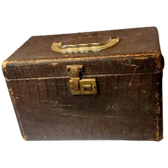 Vintage Faux Alligator Skin Train Case Cosmetic Travel Luggage~ Make Ove… - Picture 1 of 10